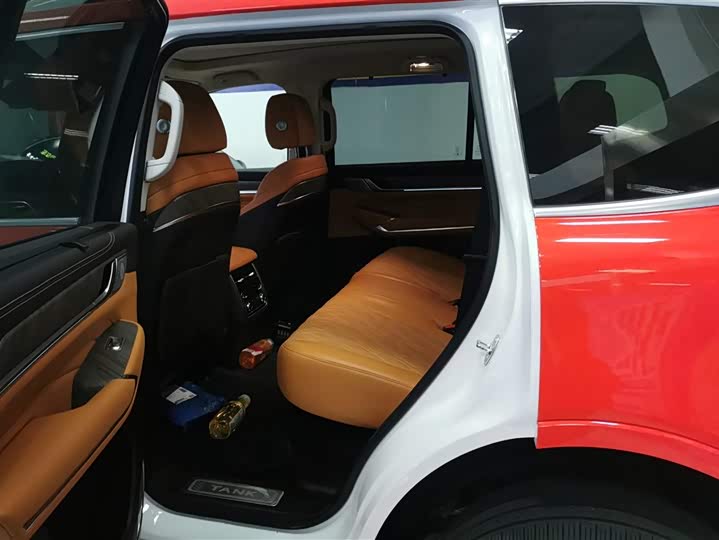 Фото 11 - Tank 500 Hybrid