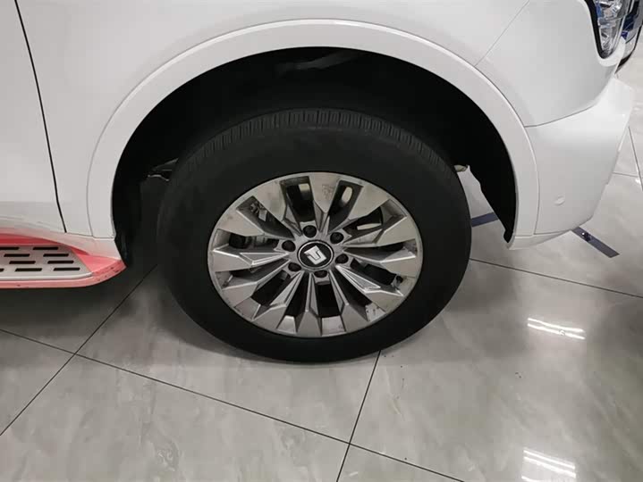 Фото 6 - Tank 500 Hybrid