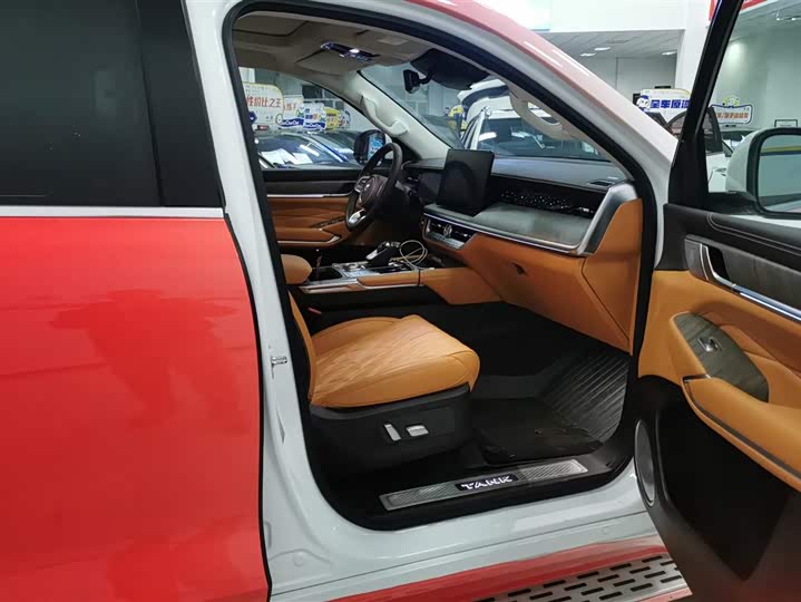 Фото 8 - Tank 500 Hybrid