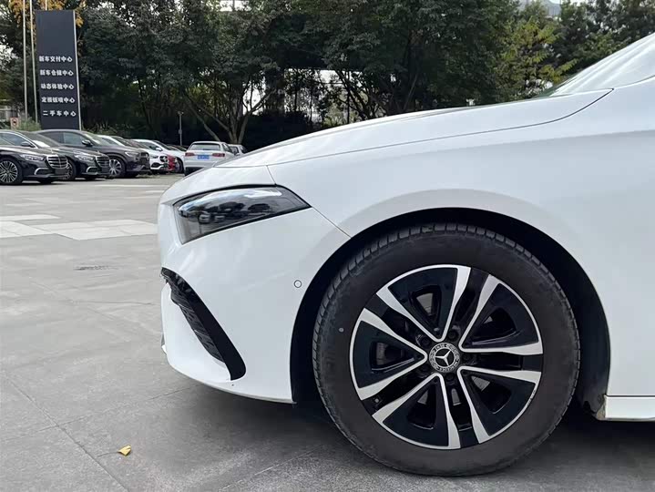 Фото 12 - Mercedes-Benz A-Class