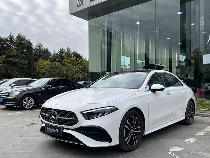 Фото 4 - Mercedes-Benz A-Class