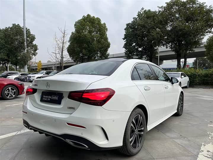 Фото 9 - Mercedes-Benz A-Class