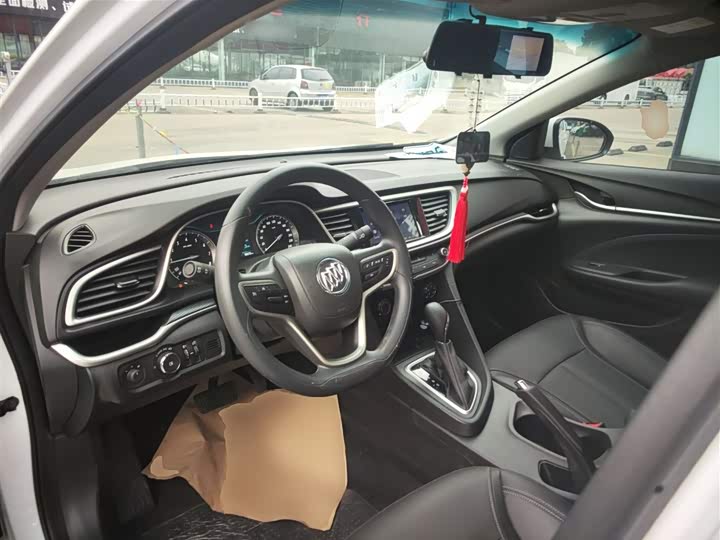 Фото 10 - Buick Excelle GT