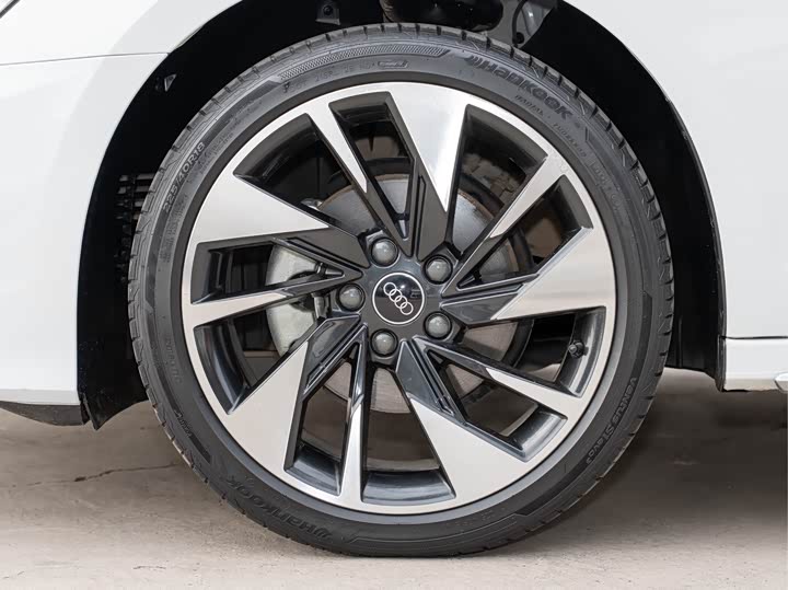 Фото 17 - Audi A3