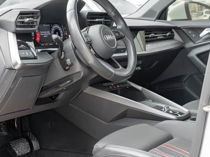 Фото 19 - Audi A3