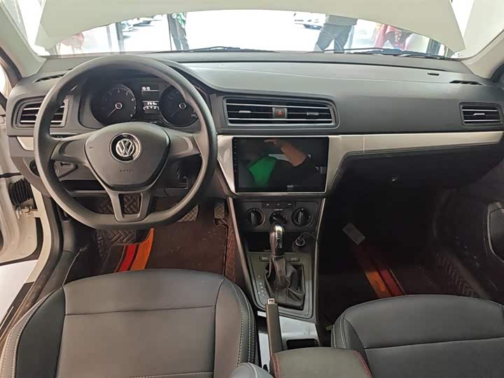 Фото 10 - Volkswagen Lavida