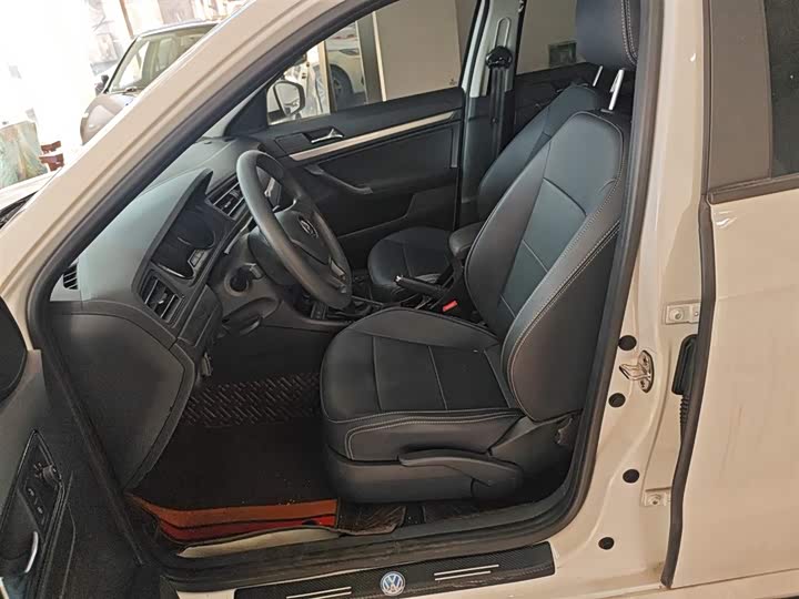 Фото 15 - Volkswagen Lavida