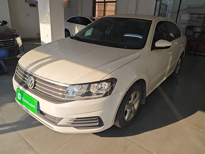 Фото 2 - Volkswagen Lavida