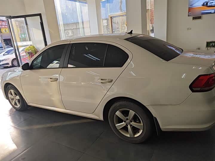 Фото 5 - Volkswagen Lavida