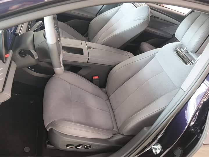 Фото 23 - Voyah Passion