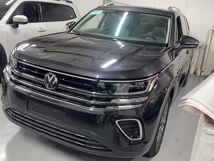 Фото 1 - Volkswagen Tavendor