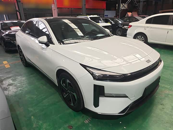 Фото 4 - Geely Galaxy L6