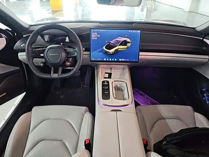 Фото 10 - Xiaomi SU7