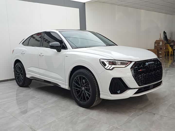 Фото 3 - Audi Q3 Sportback