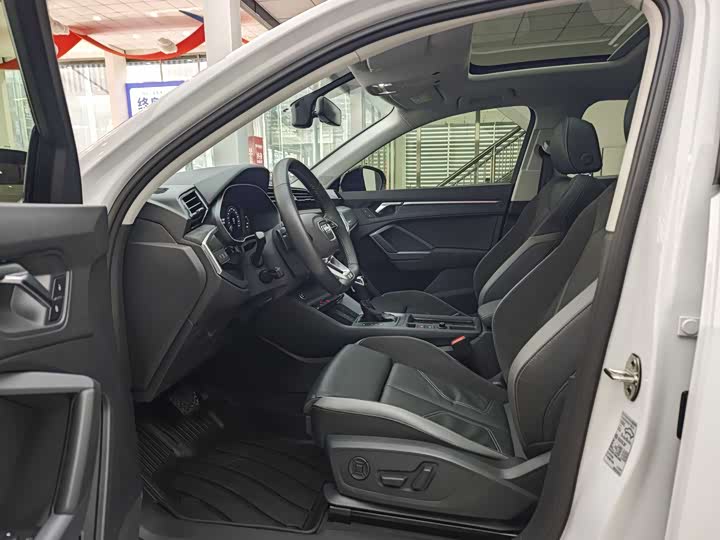 Фото 7 - Audi Q3 Sportback