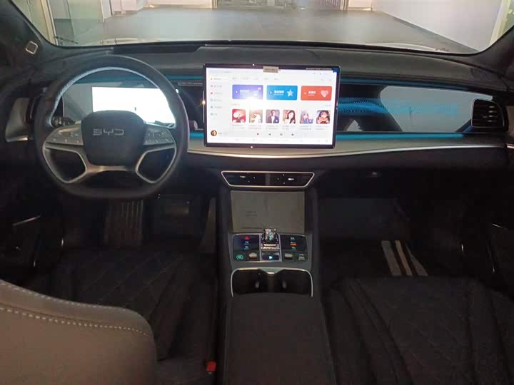 Фото 13 - BYD Sea Lion 07 EV