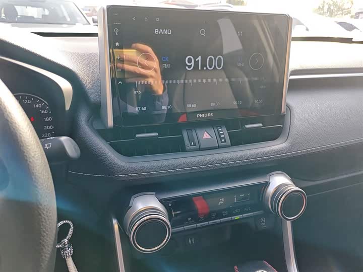 Фото 13 - Toyota Wildlander