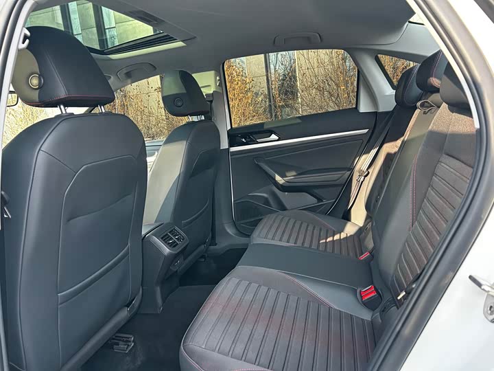 Фото 15 - Volkswagen Lavida