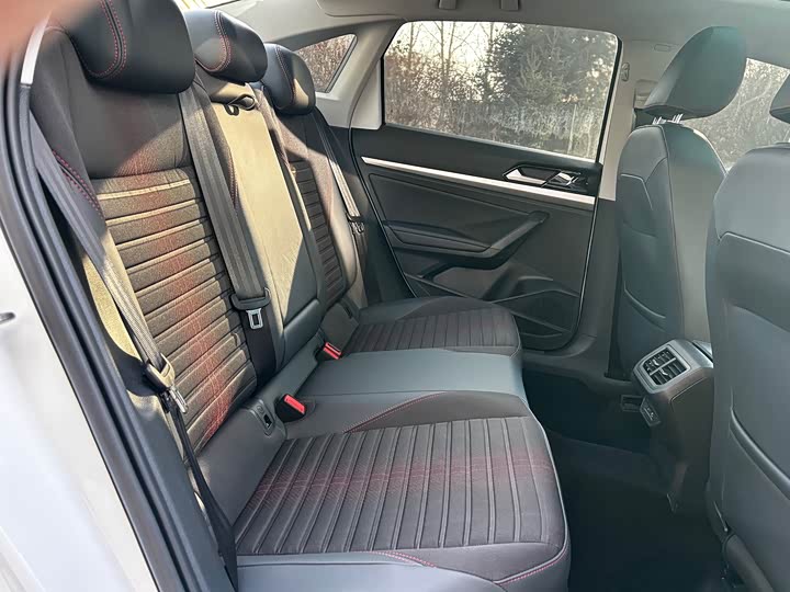 Фото 16 - Volkswagen Lavida