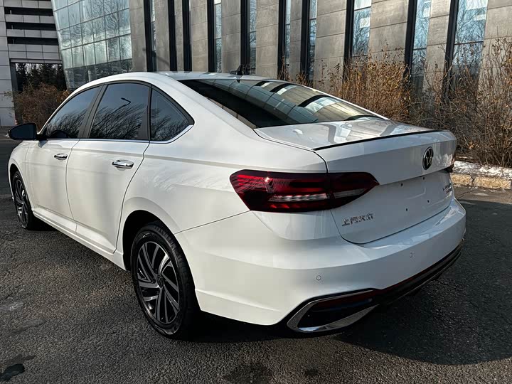 Фото 18 - Volkswagen Lavida