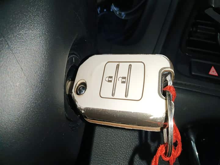 Фото 9 - Honda Vezel