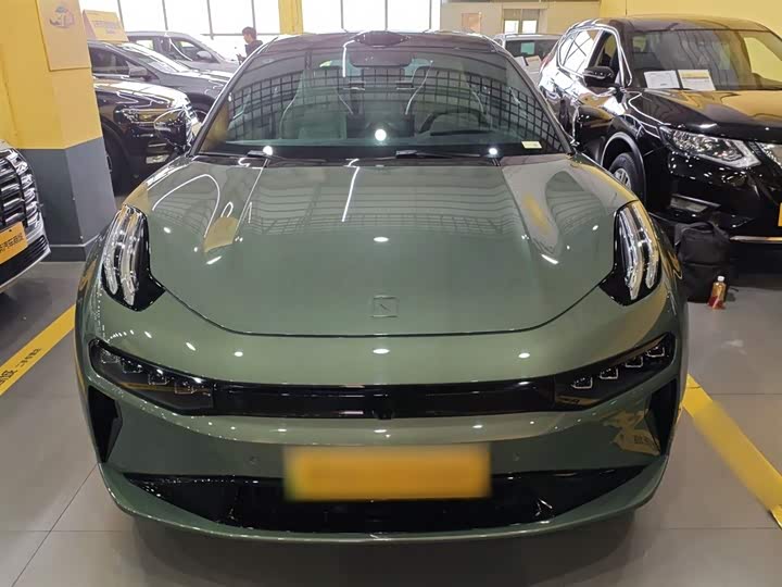 Фото 3 - Zeekr 001