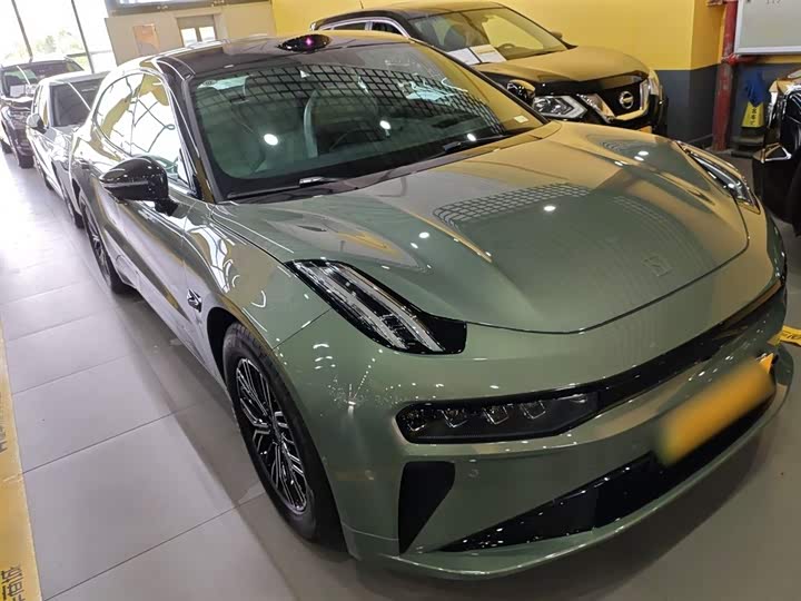 Фото 4 - Zeekr 001