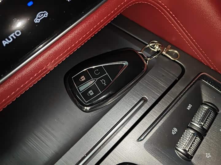 Фото 9 - Changan CS75 Plus