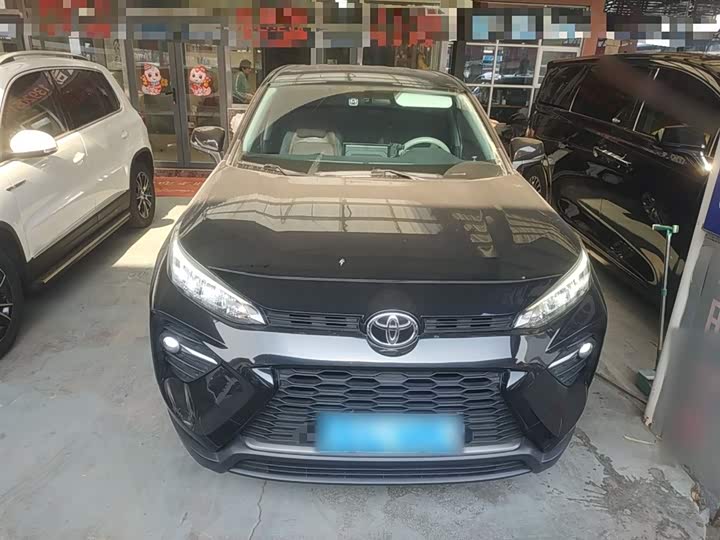 Фото 3 - Toyota Wildlander