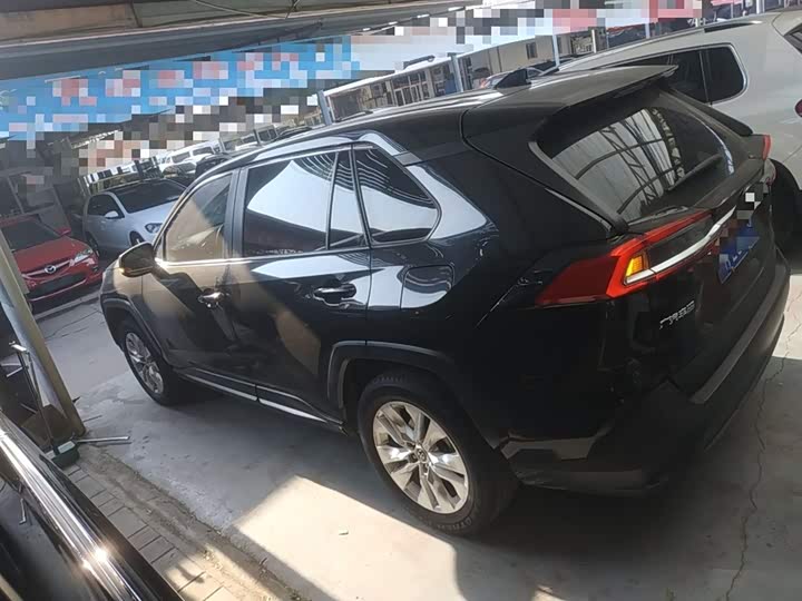 Фото 5 - Toyota Wildlander