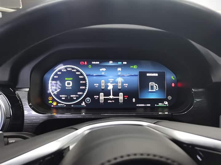 Фото 12 - Tank 400 Hybrid