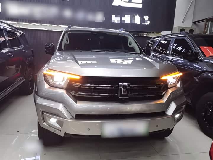 Фото 3 - Tank 400 Hybrid