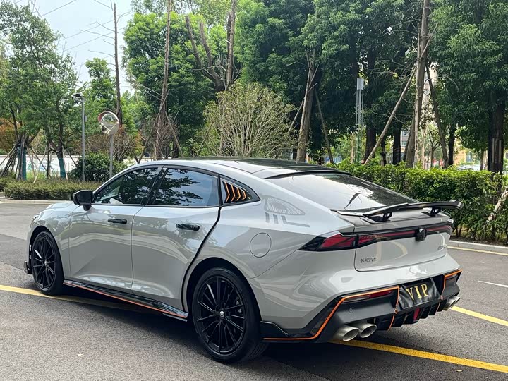 Фото 4 - Changan UNI-V