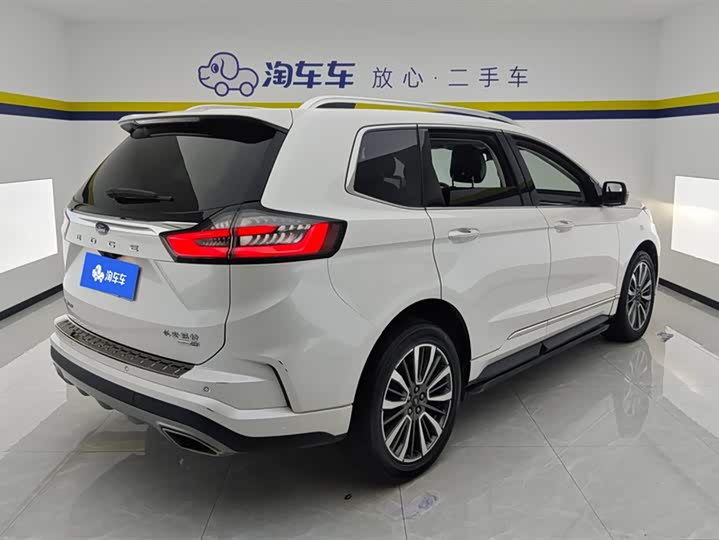 Фото 3 - Ford Edge