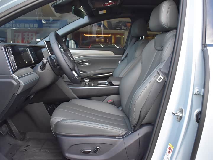 Фото 10 - BYD Song L DM-i Hybrid