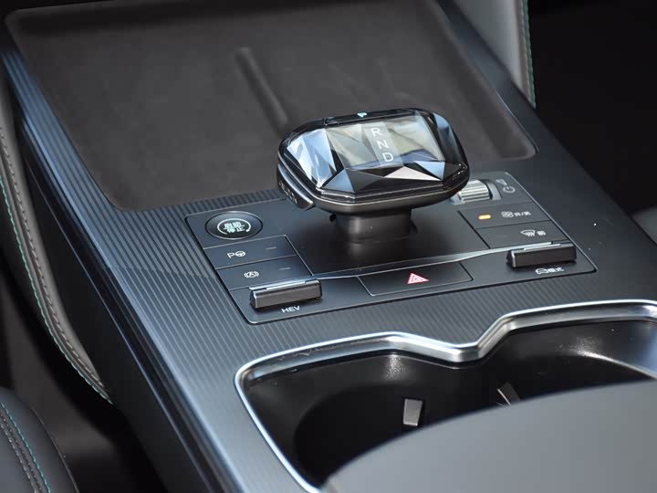 Фото 16 - BYD Song L DM-i Hybrid