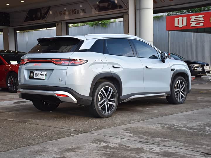 Фото 17 - BYD Song L DM-i Hybrid