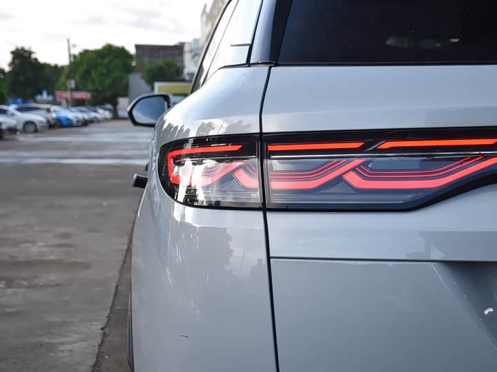 Фото 7 - BYD Song L DM-i Hybrid