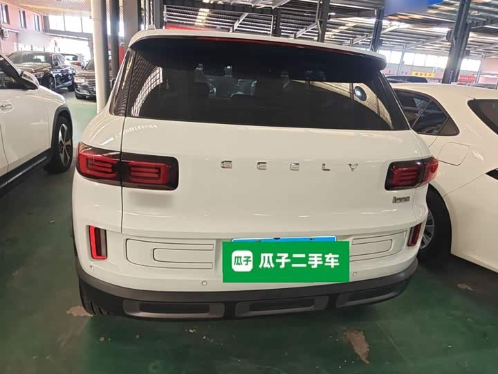 Фото 6 - Geely Icon