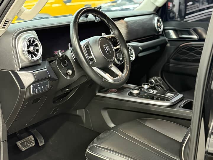 Фото 4 - Tank 300