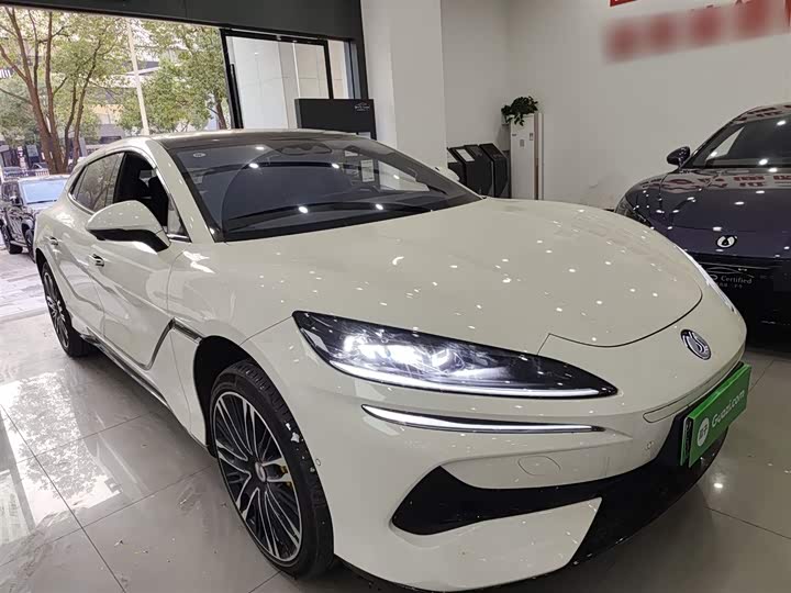 Фото 4 - Denza Z9GT