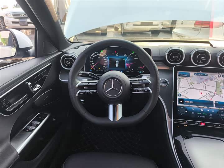 Фото 11 - Mercedes-Benz C-Class