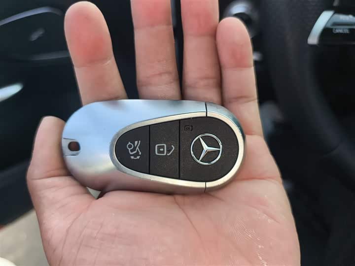 Фото 9 - Mercedes-Benz C-Class