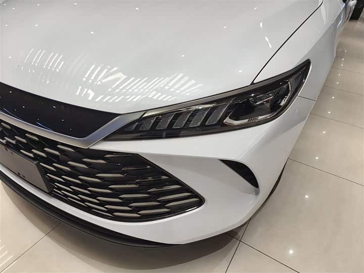 Фото 24 - BYD Qin Plus