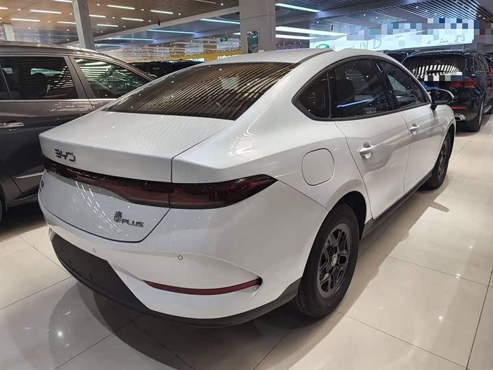 Фото 7 - BYD Qin Plus