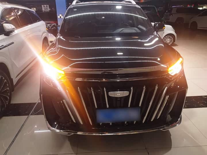 Фото 3 - Geely Okavango L