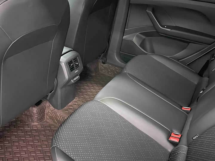 Фото 20 - Volkswagen Tacqua