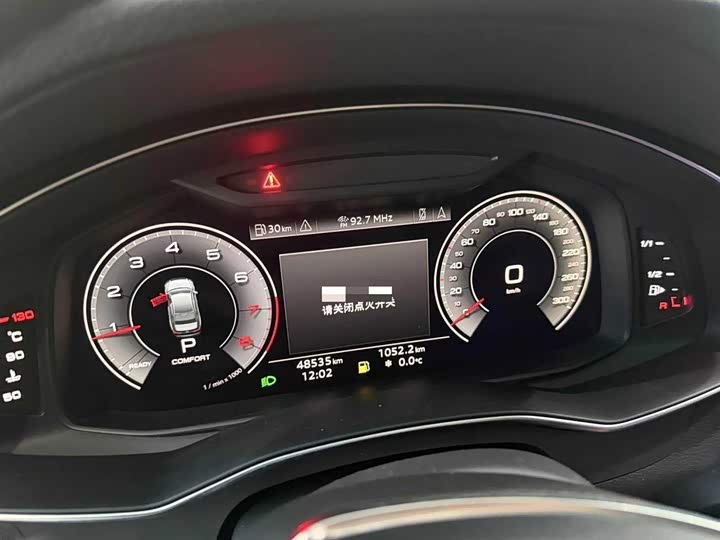 Фото 9 - Audi A6L