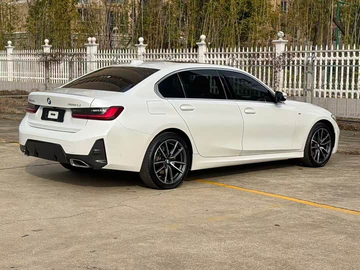 Фото 10 - BMW 3 Series