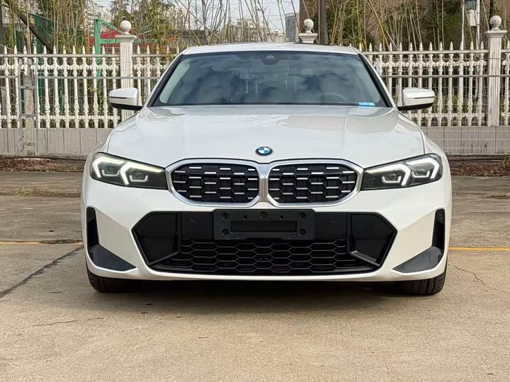 Фото 2 - BMW 3 Series